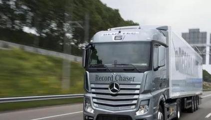 新能源汽車與產業動態周覽 比亞迪D1續航突破，特斯拉面臨挑戰，行業整合與國產化加速